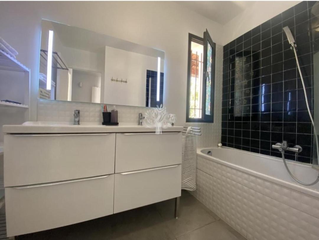 Villa Bandol Proche Du Port Et Des Plages Екстер'єр фото